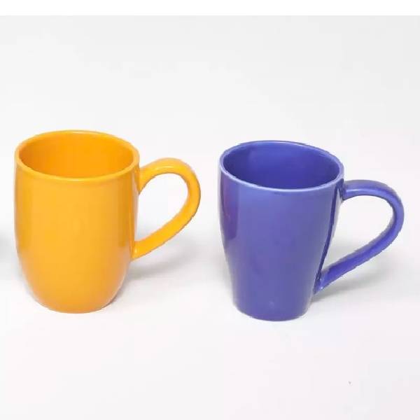 Glazed ceramic mugs come in a variety of colors to choose from, durable materials