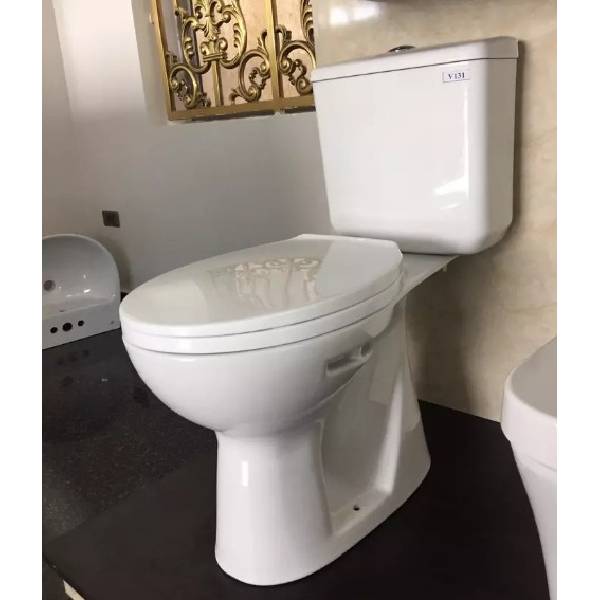 Toilet bowl with convenient and simple design, sustainable materials