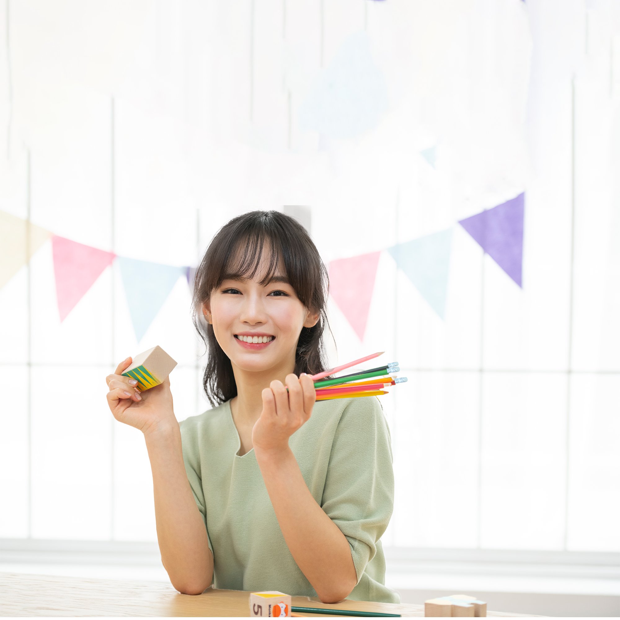 BeeArt Erase Colored Pencils, Plastic, Multicolor coloring for adult and kids, Pack of 12